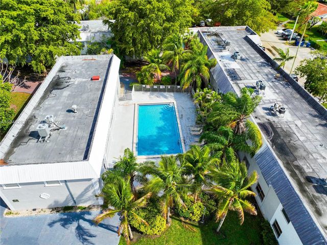 17255 SW 95th Ave 161, Palmetto Bay, FL 33157