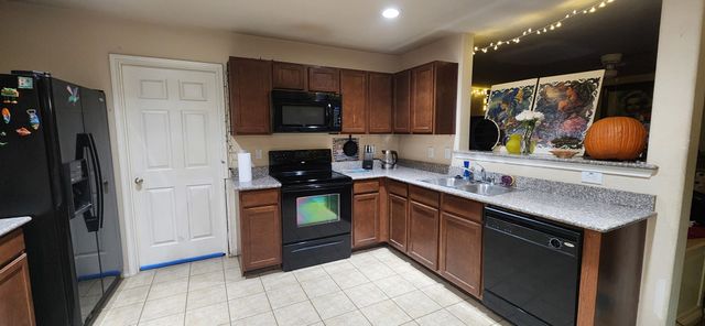 2008 Finch Cove, Aubrey, TX 76227