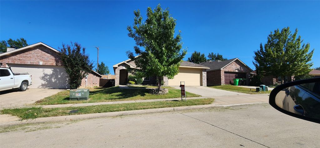 2008 Finch Cove, Aubrey, TX 76227