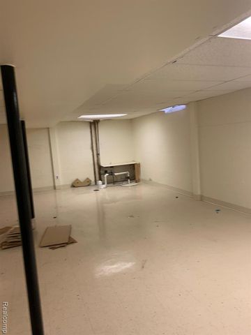 4935 Vista Court, Sterling Heights, MI 48310