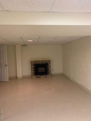 4935 Vista Court, Sterling Heights, MI 48310