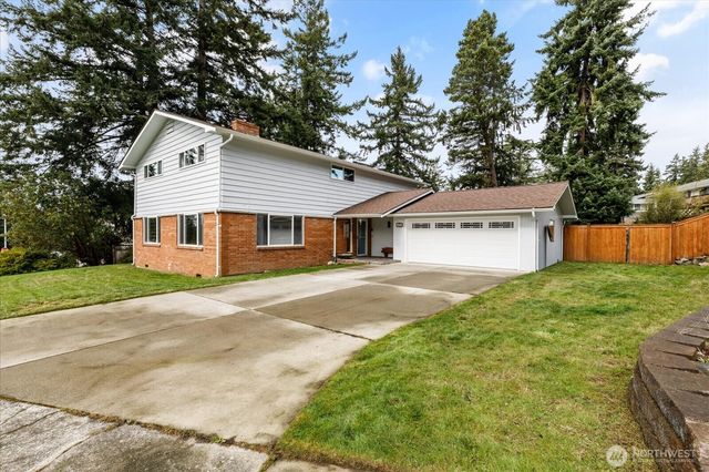 1552 NE Narrows Avenue, Oak Harbor, WA 98277