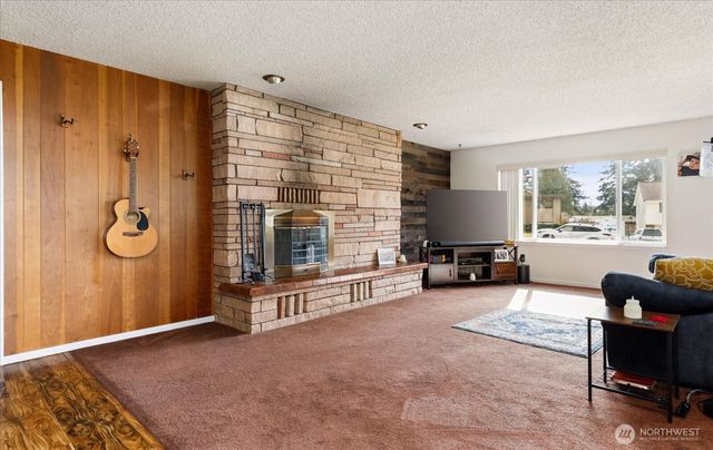 1552 NE Narrows Avenue, Oak Harbor, WA 98277