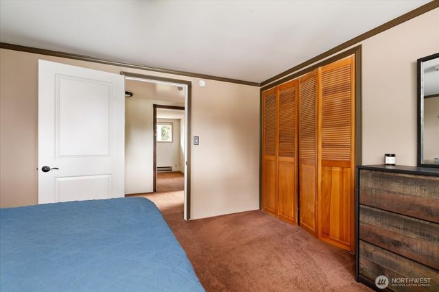 1552 NE Narrows Avenue, Oak Harbor, WA 98277