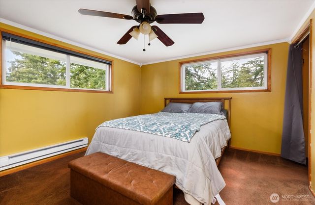 1552 NE Narrows Avenue, Oak Harbor, WA 98277