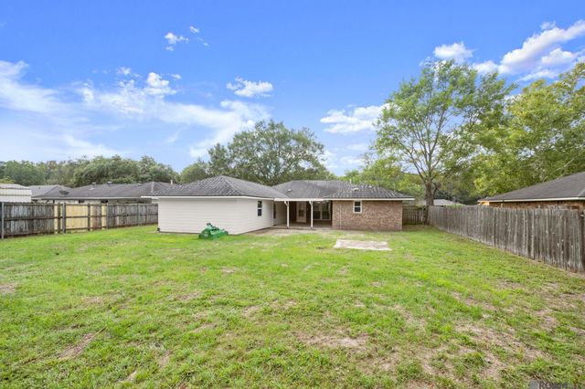 10844 Carmel Dr, Baton Rouge, LA 70818