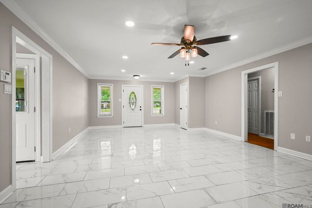 10844 Carmel Dr, Baton Rouge, LA 70818