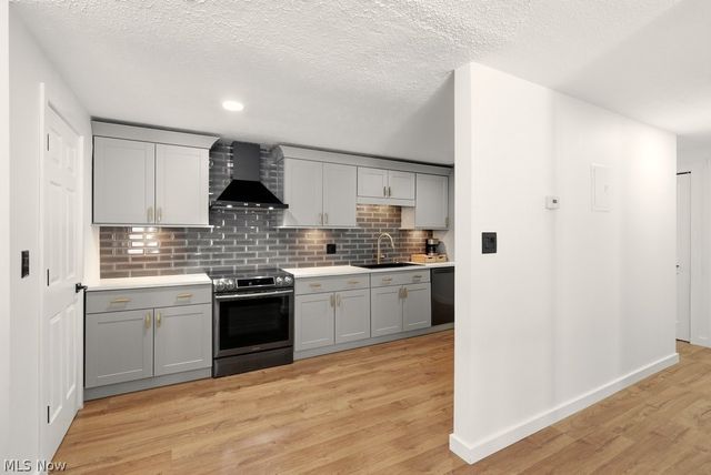 9840 Sunrise Boulevard S27, North Royalton, OH 44133