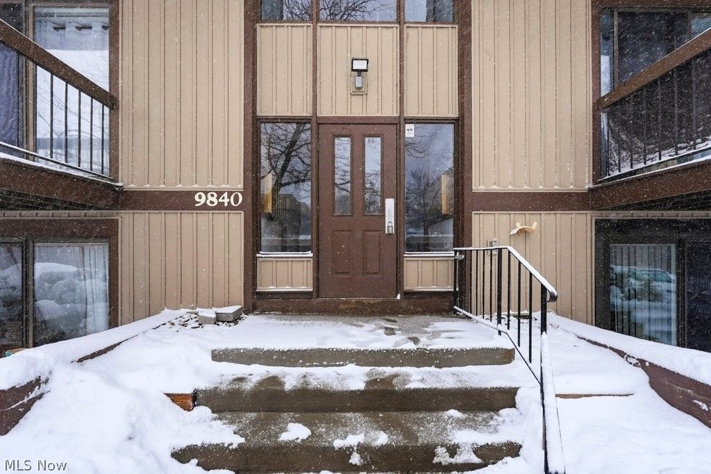 9840 Sunrise Boulevard S27, North Royalton, OH 44133