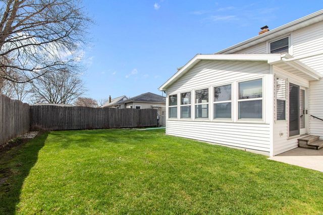241 SUNSET DRIVE, Menasha, WI 54952