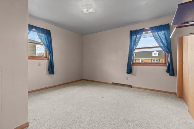 241 SUNSET DRIVE, Menasha, WI 54952