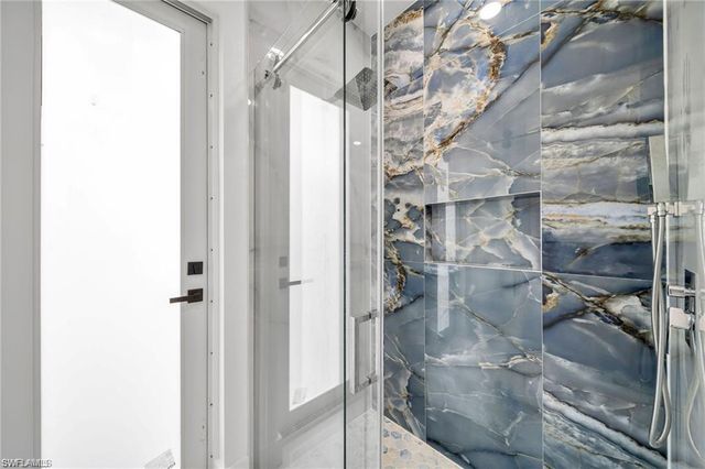 427 SW 21st TER, Cape Coral, FL 33991