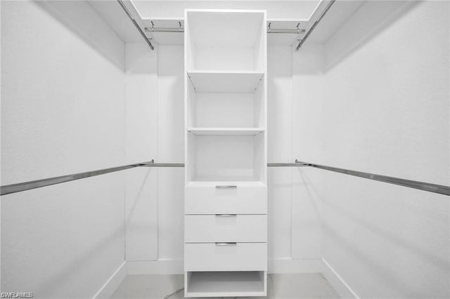 427 SW 21st TER, Cape Coral, FL 33991