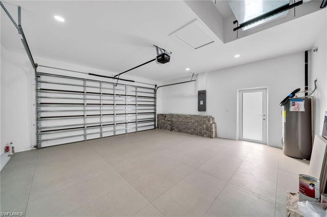 427 SW 21st TER, Cape Coral, FL 33991