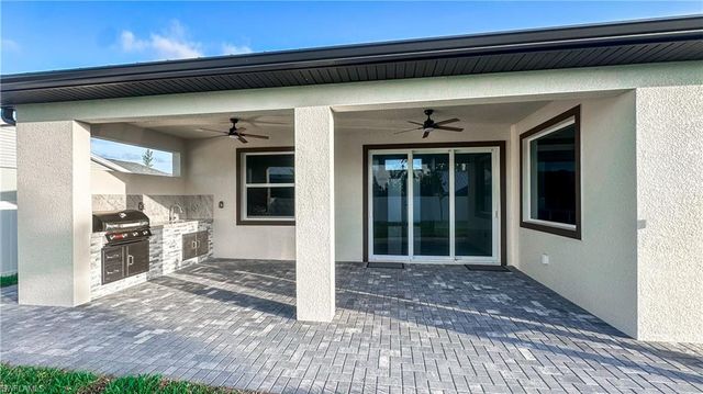 427 SW 21st TER, Cape Coral, FL 33991