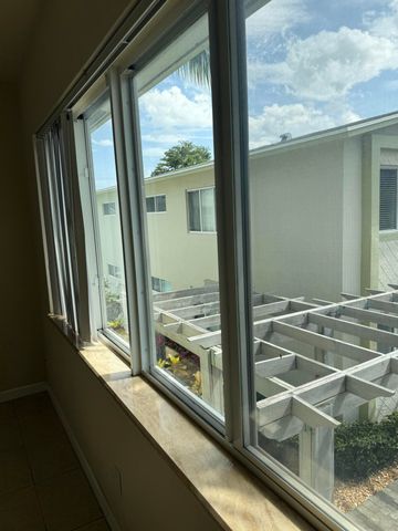 578 NE 20th Street 10e, Wilton Manors, FL 33305