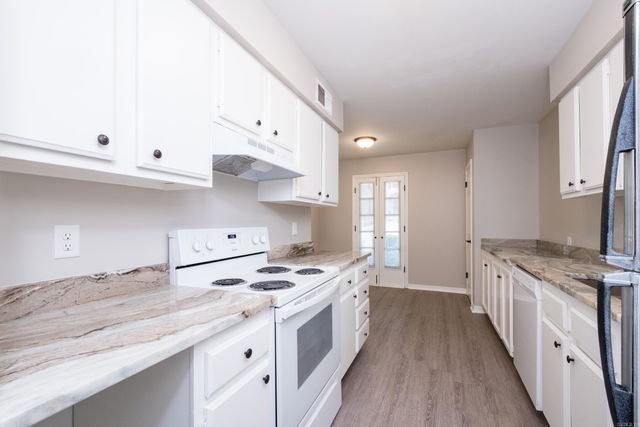70 Kingsbridge Way Drive, Little Rock, AR 72212
