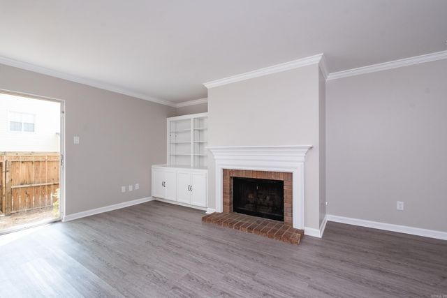 70 Kingsbridge Way Drive, Little Rock, AR 72212