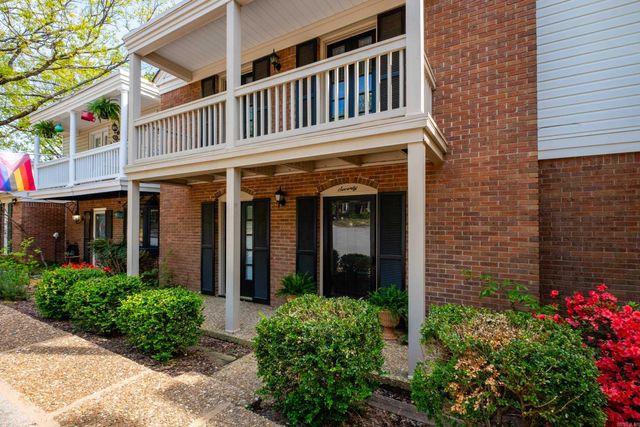 70 Kingsbridge Way Drive, Little Rock, AR 72212