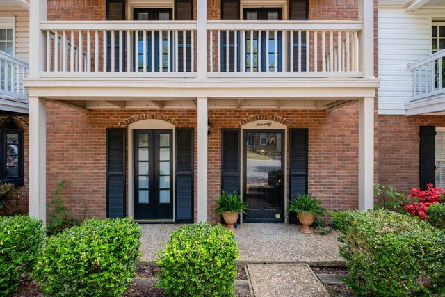 70 Kingsbridge Way Drive, Little Rock, AR 72212