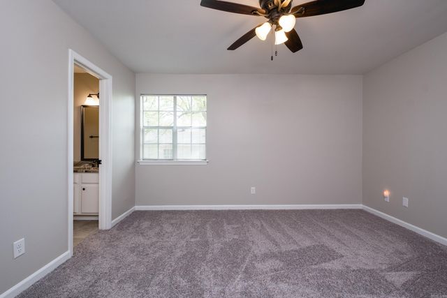 70 Kingsbridge Way Drive, Little Rock, AR 72212