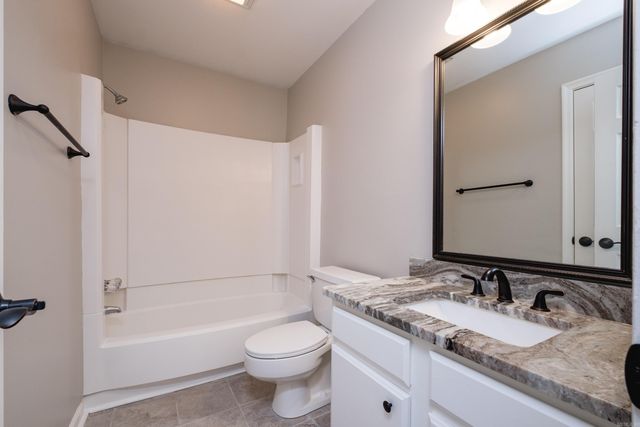 70 Kingsbridge Way Drive, Little Rock, AR 72212