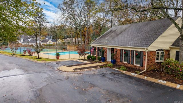 70 Kingsbridge Way Drive, Little Rock, AR 72212
