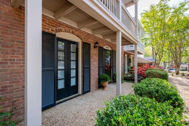 70 Kingsbridge Way Drive, Little Rock, AR 72212
