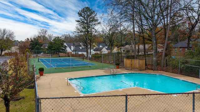 70 Kingsbridge Way Drive, Little Rock, AR 72212