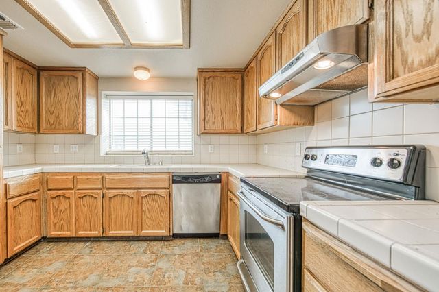 2535 Sierra Avenue, Clovis, CA 93611