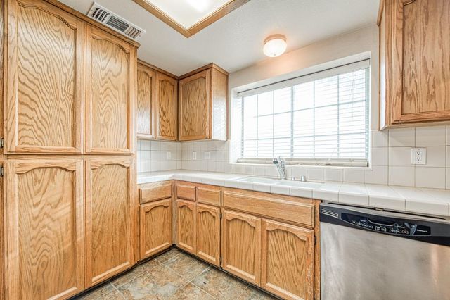 2535 Sierra Avenue, Clovis, CA 93611