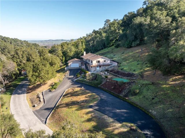 8505 Santa Cruz, Atascadero, CA 93422