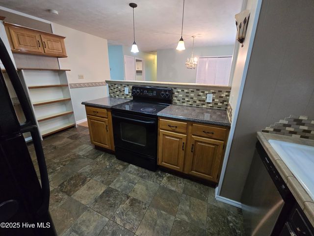 818 Williams Street, Jacksonville, NC 28540