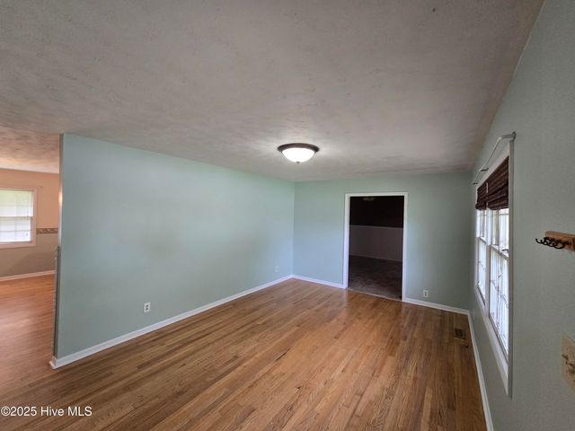 818 Williams Street, Jacksonville, NC 28540