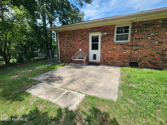 818 Williams Street, Jacksonville, NC 28540