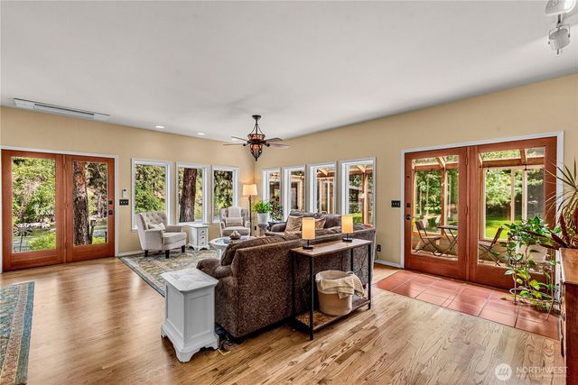 9377 Lone Pine Orchards, Leavenworth, WA 98826