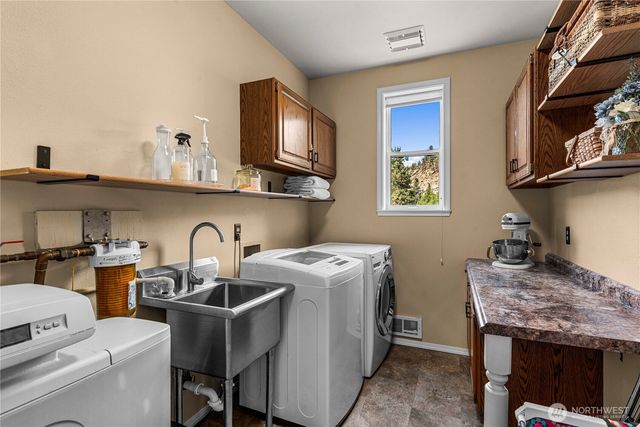 9377 Lone Pine Orchards, Leavenworth, WA 98826