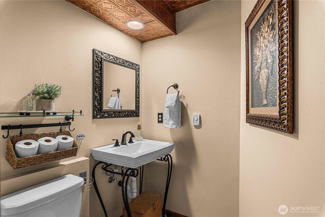 9377 Lone Pine Orchards, Leavenworth, WA 98826