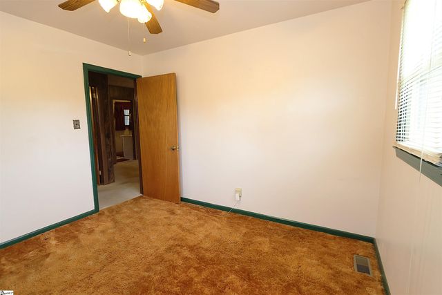 127 Norris Court, Spartanburg, SC 29306