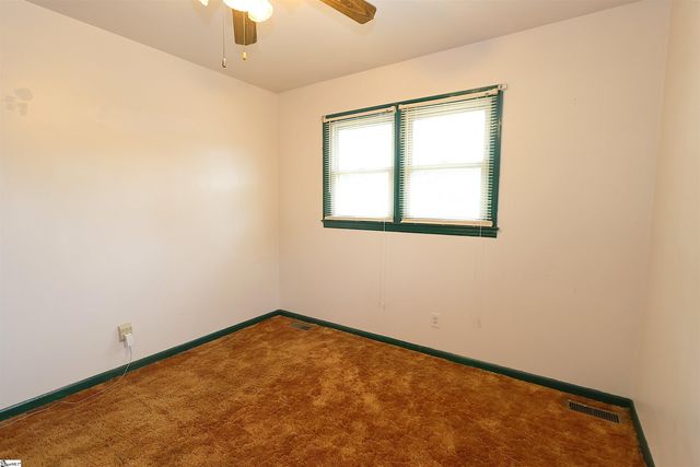 127 Norris Court, Spartanburg, SC 29306