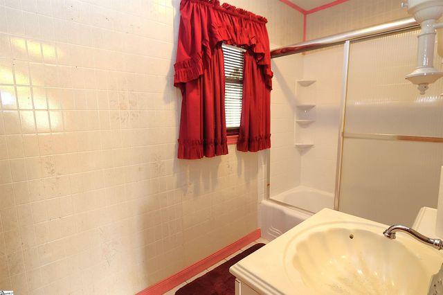127 Norris Court, Spartanburg, SC 29306