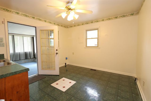 127 Norris Court, Spartanburg, SC 29306