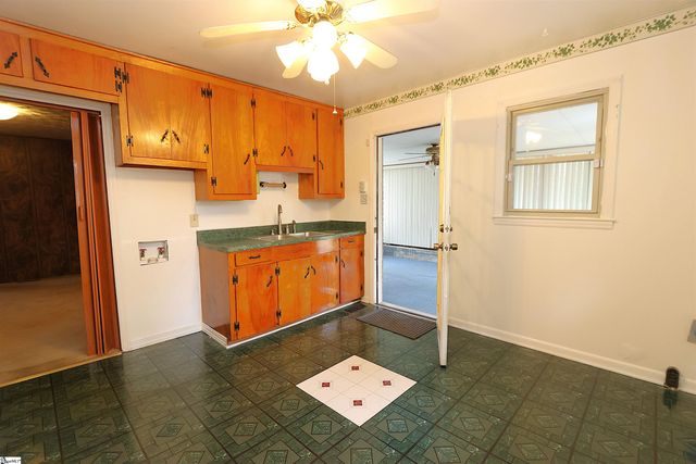 127 Norris Court, Spartanburg, SC 29306