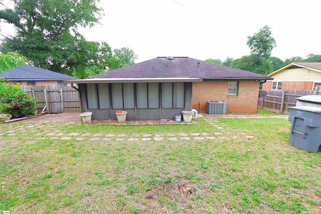 127 Norris Court, Spartanburg, SC 29306