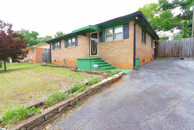 127 Norris Court, Spartanburg, SC 29306