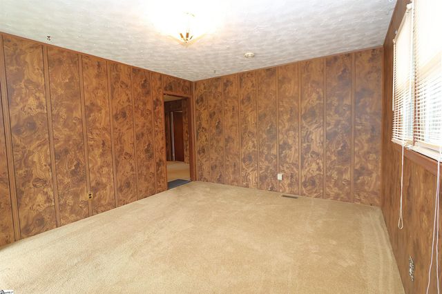 127 Norris Court, Spartanburg, SC 29306