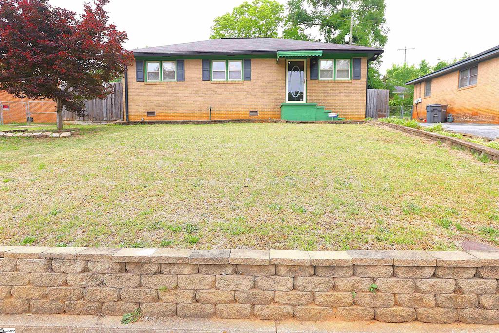 127 Norris Court, Spartanburg, SC 29306