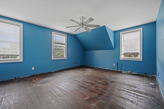 32 Cedar St, Fairhaven, MA 02719