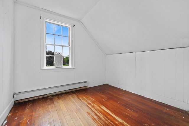32 Cedar St, Fairhaven, MA 02719