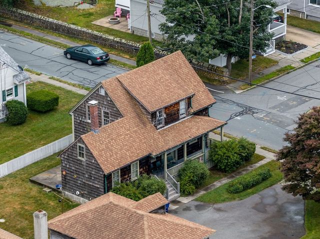32 Cedar St, Fairhaven, MA 02719